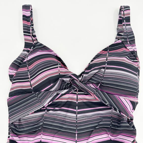 NEW Sunseeker Australia Striped One Piece Bathing Suit Underwire D Cup Size 6 - Picture 4 of 10